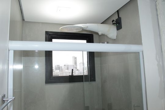 Banheiro de apartamento para alugar com 1 quarto, 48m² em Vila Buarque, São Paulo