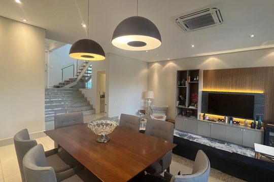 Casa de Condomínio à venda com 5 quartos, 300m² em Parque das Quaresmeiras, Campinas