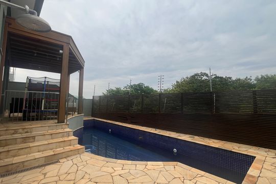 Casa de Condomínio à venda com 5 quartos, 300m² em Parque das Quaresmeiras, Campinas