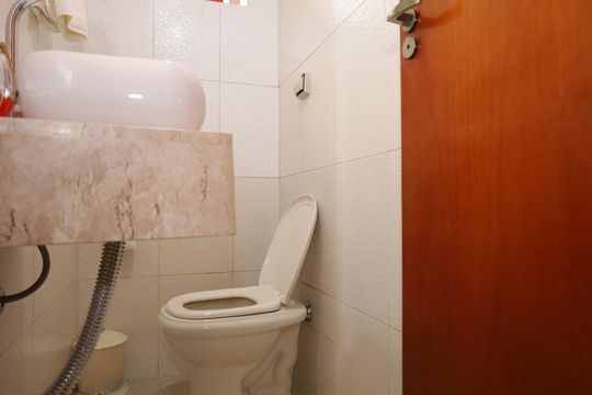 Banheiro 2 - Lavabo de casa à venda com 2 quartos, 80m² em Parque Guarani, São Paulo