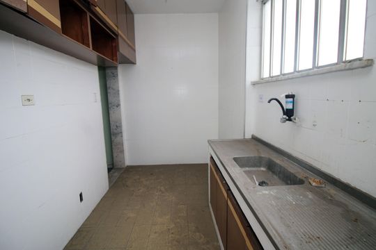 Cozinha de apartamento à venda com 3 quartos, 65m² em Brás de Pina, Rio de Janeiro