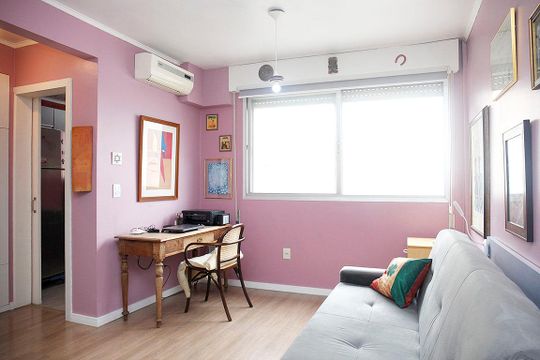 Studio - Sala / Quarto de kitnet/studio à venda com 1 quarto, 32m² em Centro Histórico, Porto Alegre