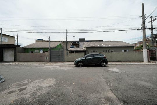 Fachada de casa à venda com 5 quartos, 257m² em Jardim Coimbra, São Paulo