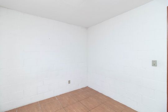 Quarto 2 de apartamento para alugar com 2 quartos, 49m² em Campo Novo, Porto Alegre