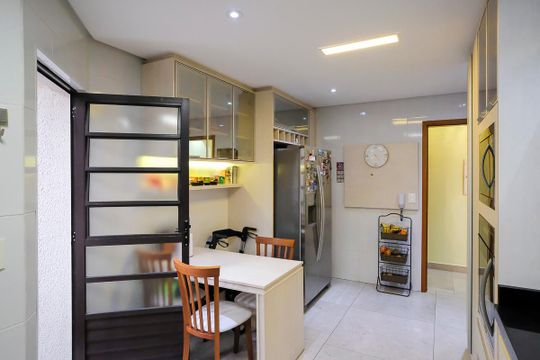 Cozinha de apartamento à venda com 4 quartos, 140m² em Vila Helena, São Bernardo do Campo