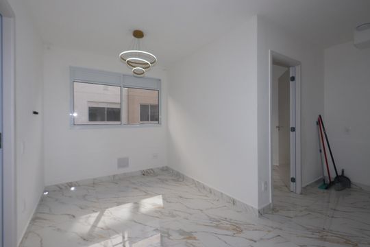 Sala de apartamento à venda com 2 quartos, 32m² em Quinta da Paineira, São Paulo