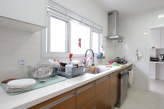 Cozinha de casa de condomínio à venda com 4 quartos, 420m² em Jardim Leonor, São Paulo