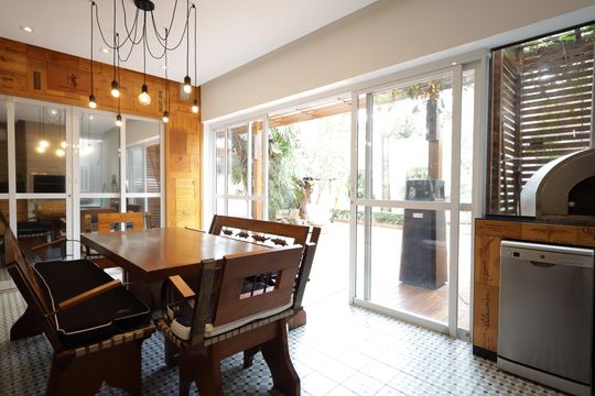 Área gourmet de casa de condomínio à venda com 4 quartos, 420m² em Jardim Leonor, São Paulo