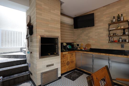 Área gourmet de casa de condomínio à venda com 4 quartos, 420m² em Jardim Leonor, São Paulo