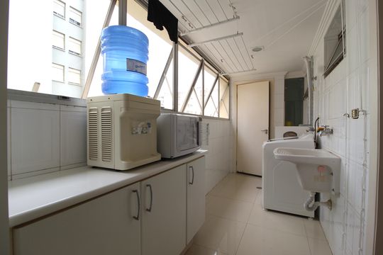 Área de Serviço de apartamento à venda com 3 quartos, 170m² em Indianópolis, São Paulo