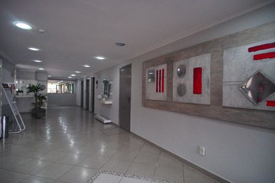 Hall de entrada de apartamento à venda com 3 quartos, 93m² em Rio Branco, Novo Hamburgo