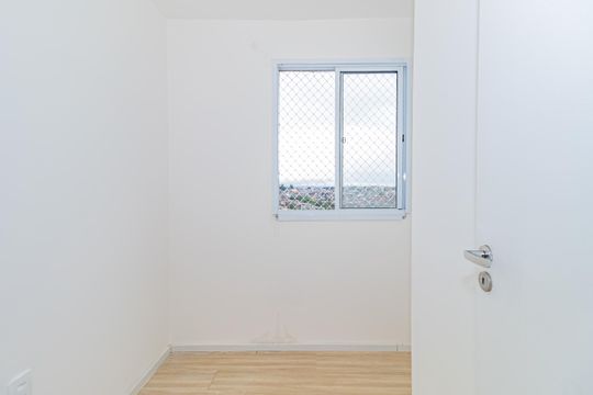 Quarto 2 de apartamento para alugar com 2 quartos, 32m² em Vila Plana, São Paulo