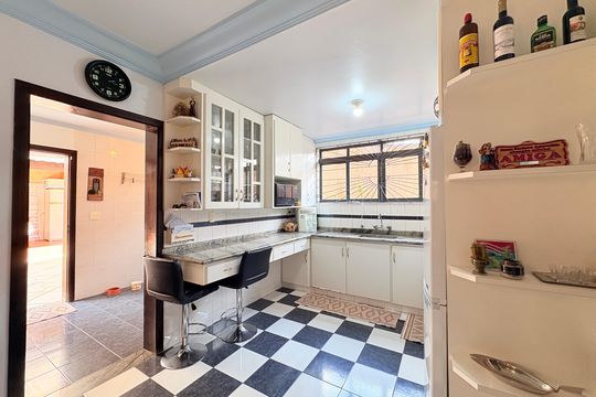 Cozinha de casa à venda com 3 quartos, 200m² em Jardim Florestal, Jundiaí