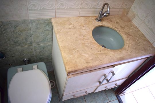 Banheiro da Suíte de apartamento para alugar com 1 quarto, 37m² em Jardim Irajá, Ribeirão Preto