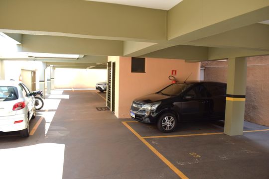 Garagem de apartamento para alugar com 1 quarto, 37m² em Jardim Irajá, Ribeirão Preto