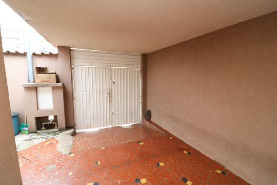 Garagem de casa à venda com 3 quartos, 138m² em Jardim Vila Formosa, São Paulo