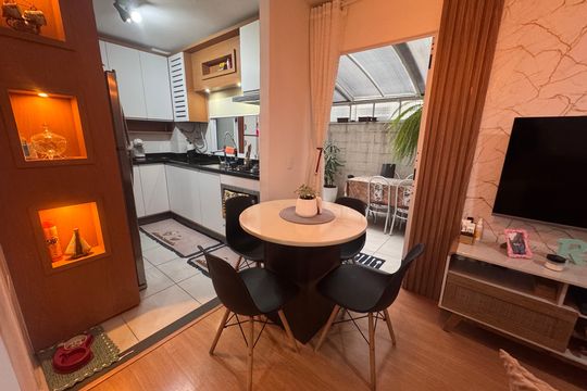 Apartamento à venda com 2 quartos, 58m² em Santos Dumont, São Leopoldo