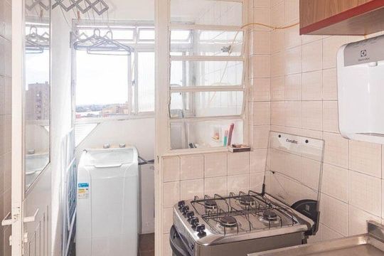 Cozinha de apartamento para alugar com 1 quarto, 50m² em Centro Histórico, Porto Alegre