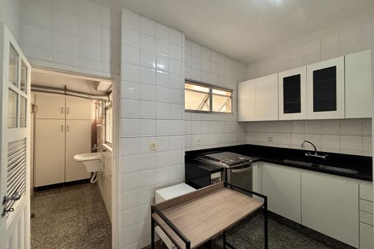 Cozinha de apartamento para alugar com 2 quartos, 80m² em Ipanema, Rio de Janeiro