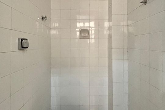 Área de serviço - banheiro de apartamento para alugar com 2 quartos, 80m² em Ipanema, Rio de Janeiro