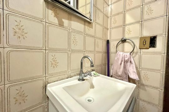 Banheiro 1 de casa à venda com 4 quartos, 90m² em Vila Fachini, São Paulo