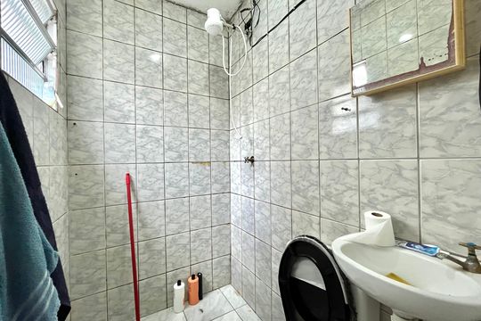 Banheiro 3 de casa à venda com 4 quartos, 90m² em Vila Fachini, São Paulo