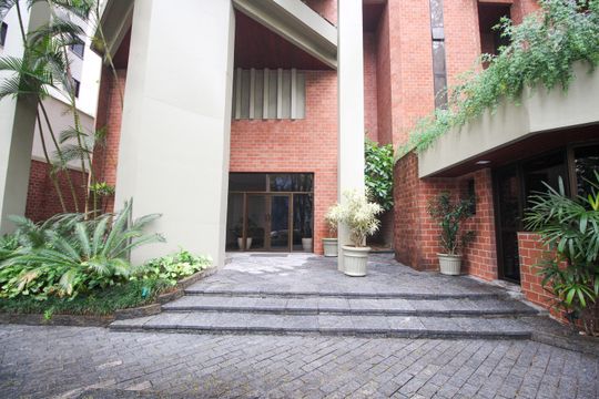 Fachada  de apartamento à venda com 3 quartos, 198m² em Paraíso do Morumbi, São Paulo