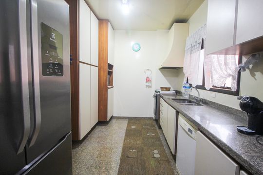Cozinha de apartamento à venda com 3 quartos, 198m² em Paraíso do Morumbi, São Paulo