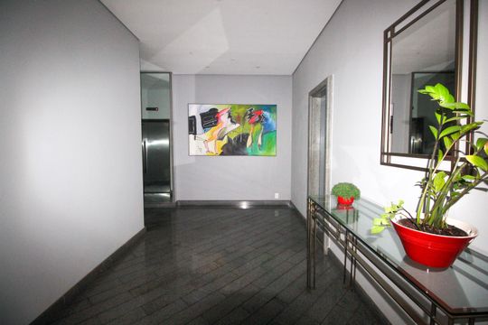 Hall social de apartamento à venda com 3 quartos, 198m² em Paraíso do Morumbi, São Paulo