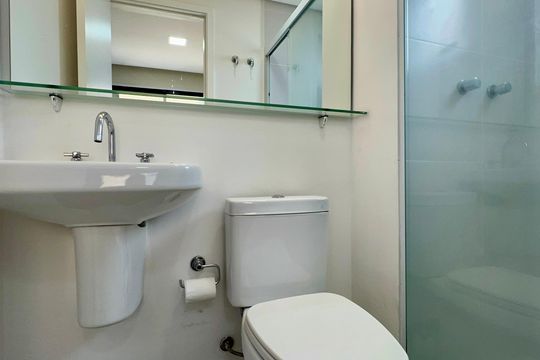 Banheiro de kitnet/studio à venda com 1 quarto, 40m² em Jardim Paulista, São Paulo