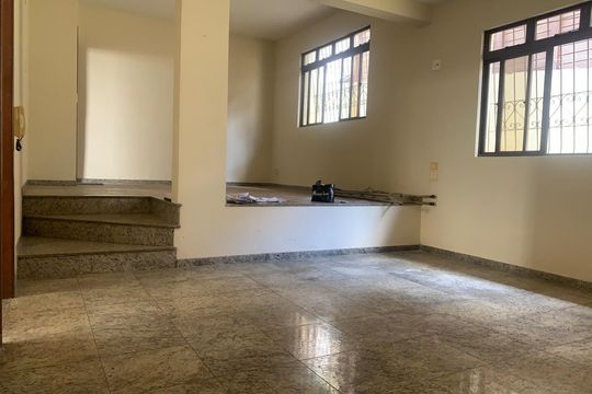 Casa à venda com 3 quartos, 290m² em Santa Monica, Belo Horizonte