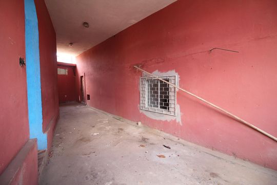 Garagem de casa à venda com 3 quartos, 320m² em Eldoradinho, Contagem
