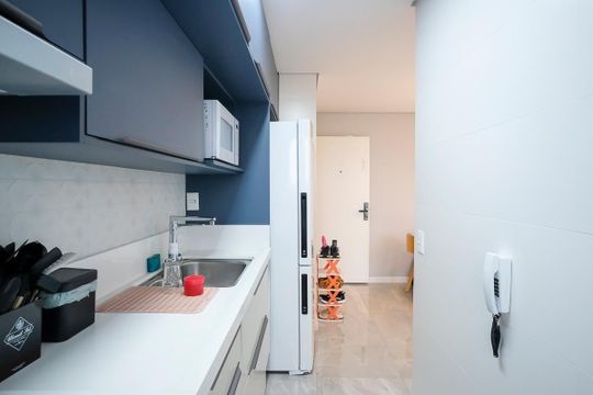 Cozinha e área de serviço de apartamento à venda com 2 quartos, 70m² em Rudge Ramos, São Bernardo do Campo