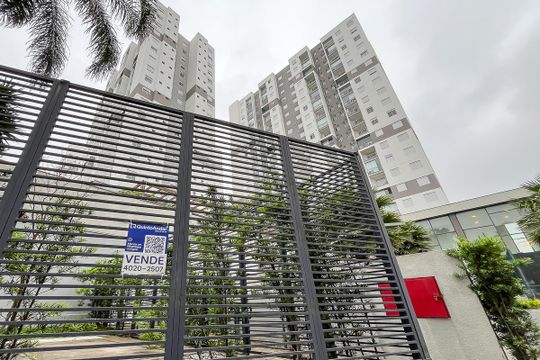 Fachada + plaquinha de apartamento à venda com 2 quartos, 70m² em Rudge Ramos, São Bernardo do Campo