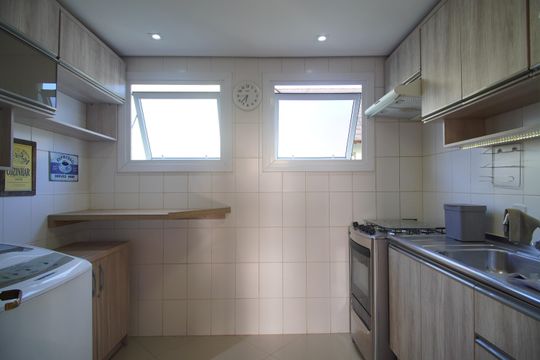 Cozinha de apartamento à venda com 2 quartos, 50m² em Vila Nova, Novo Hamburgo