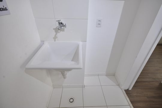 Área de Serviço de apartamento para alugar com 1 quarto, 29m² em Parque Vitoria, São Paulo