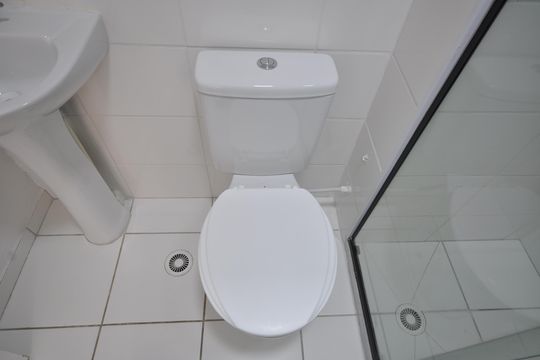 Banheiro do Quarto Suíte de apartamento para alugar com 1 quarto, 29m² em Parque Vitoria, São Paulo