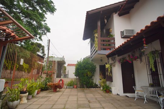 Quintal de casa à venda com 3 quartos, 135m² em Guarani, Novo Hamburgo