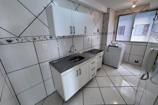 Cozinha de apartamento à venda com 3 quartos, 52m² em Santos Dumont, São Leopoldo