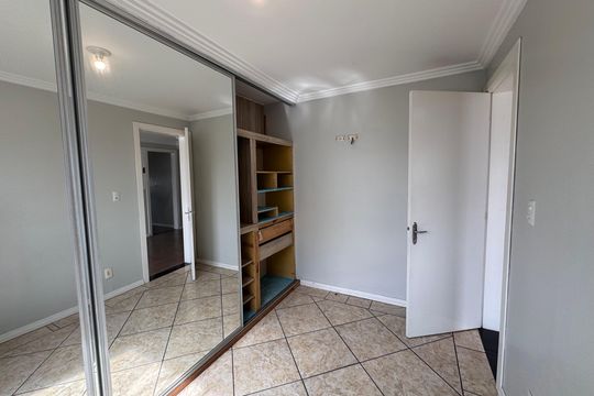 quarto 1 de apartamento à venda com 3 quartos, 52m² em Santos Dumont, São Leopoldo