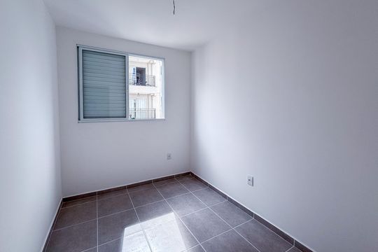 Quarto 1 de apartamento para alugar com 2 quartos, 50m² em Jardim Boa Vista (zona Oeste), Osasco