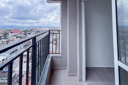 Sacada de apartamento para alugar com 2 quartos, 50m² em Jardim Boa Vista (zona Oeste), Osasco