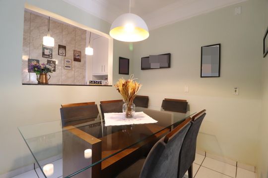 Sala de Jantar de casa de condomínio para alugar com 2 quartos, 60m² em Jardim Holanda, Uberlândia
