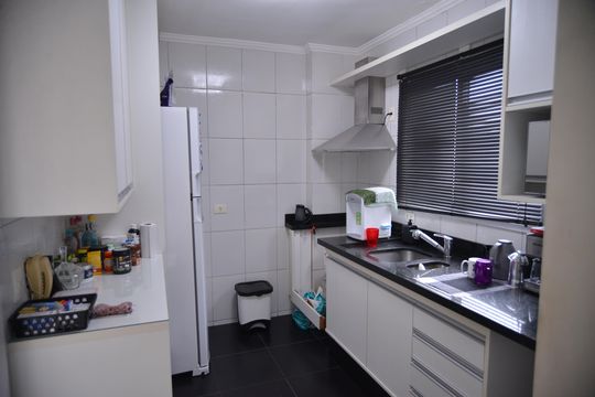 Cozinha de apartamento à venda com 3 quartos, 100m² em Vila Valparaíso, Santo André
