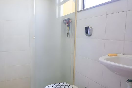 Banheiro de apartamento para alugar com 3 quartos, 216m² em Recreio dos Bandeirantes, Rio de Janeiro