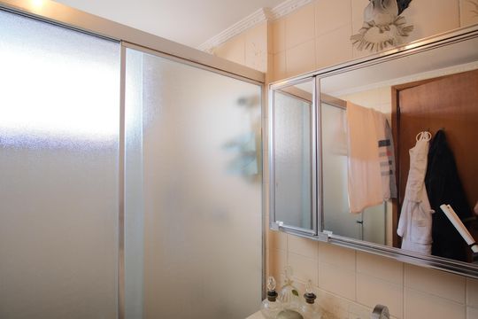 Banheiro da Suíte 1 de apartamento para alugar com 4 quartos, 150m² em Tatuapé, São Paulo