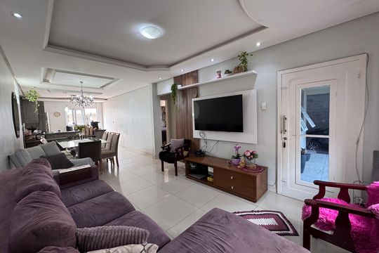 sala de casa à venda com 4 quartos, 262m² em Cristo Rei, São Leopoldo