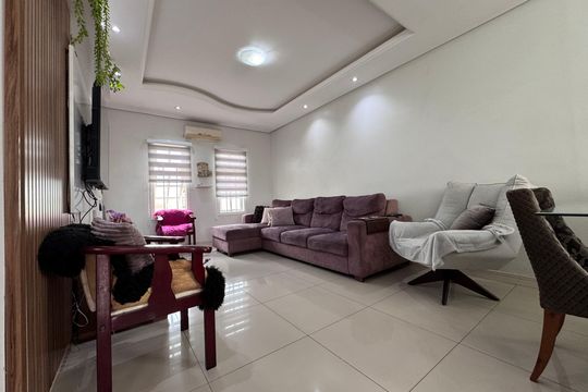 Casa à venda com 4 quartos, 262m² em Cristo Rei, São Leopoldo