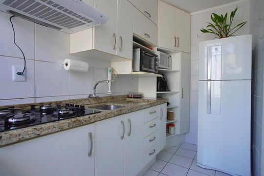 Cozinha de apartamento à venda com 1 quarto, 41m² em Bom Jesus, Porto Alegre