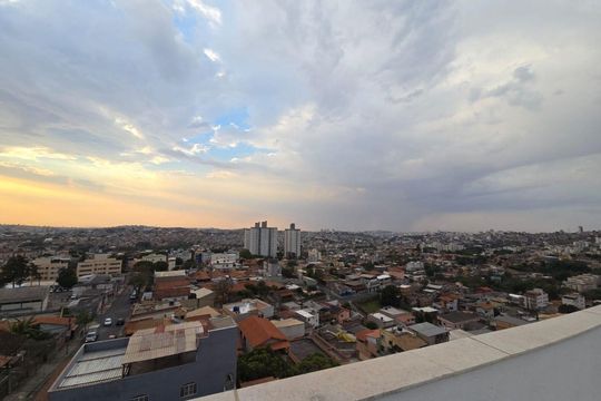 Apartamento à venda com 3 quartos, 186m² em Cinquentenario, Belo Horizonte